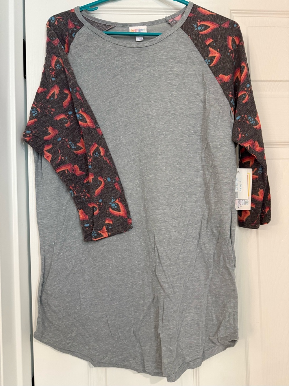 LuLaRoe Randy Gray Tunic with Coral and Blue Print Raglan Sleeves